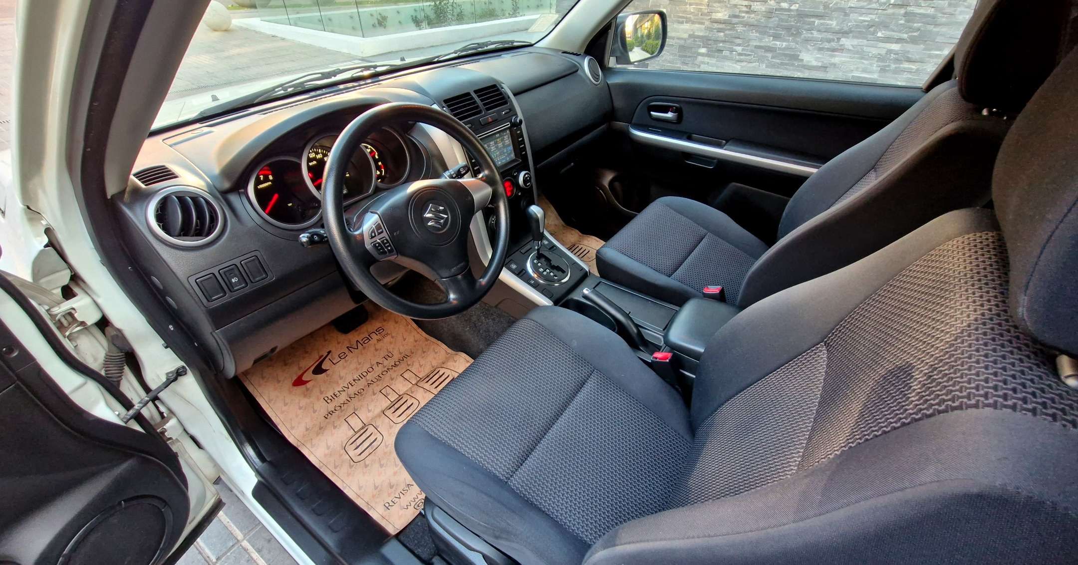 2014 Suzuki Grand Vitara - Imagen 10