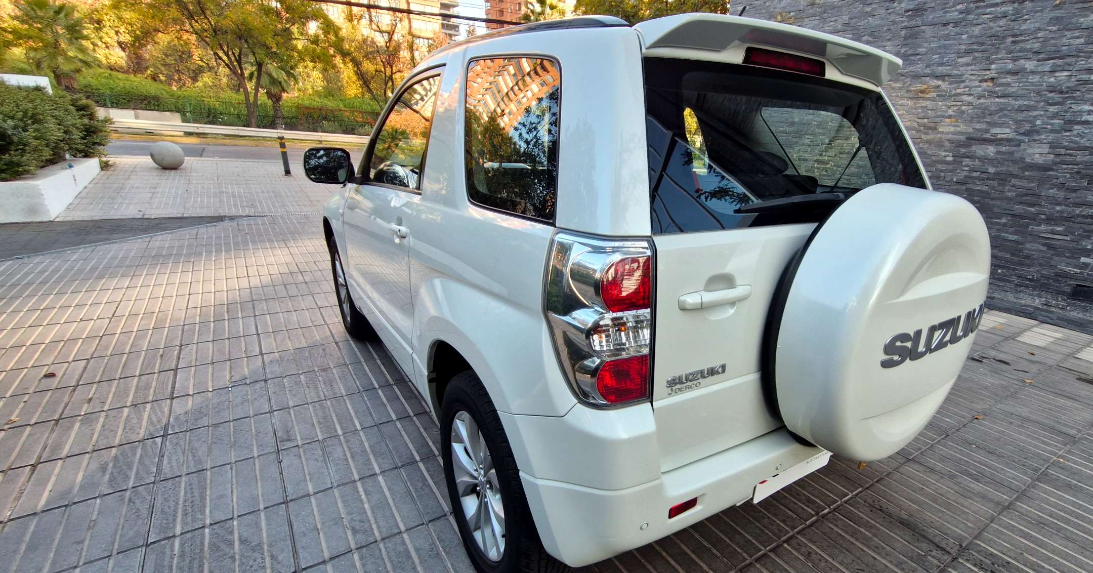 2014 Suzuki Grand Vitara - Imagen 17