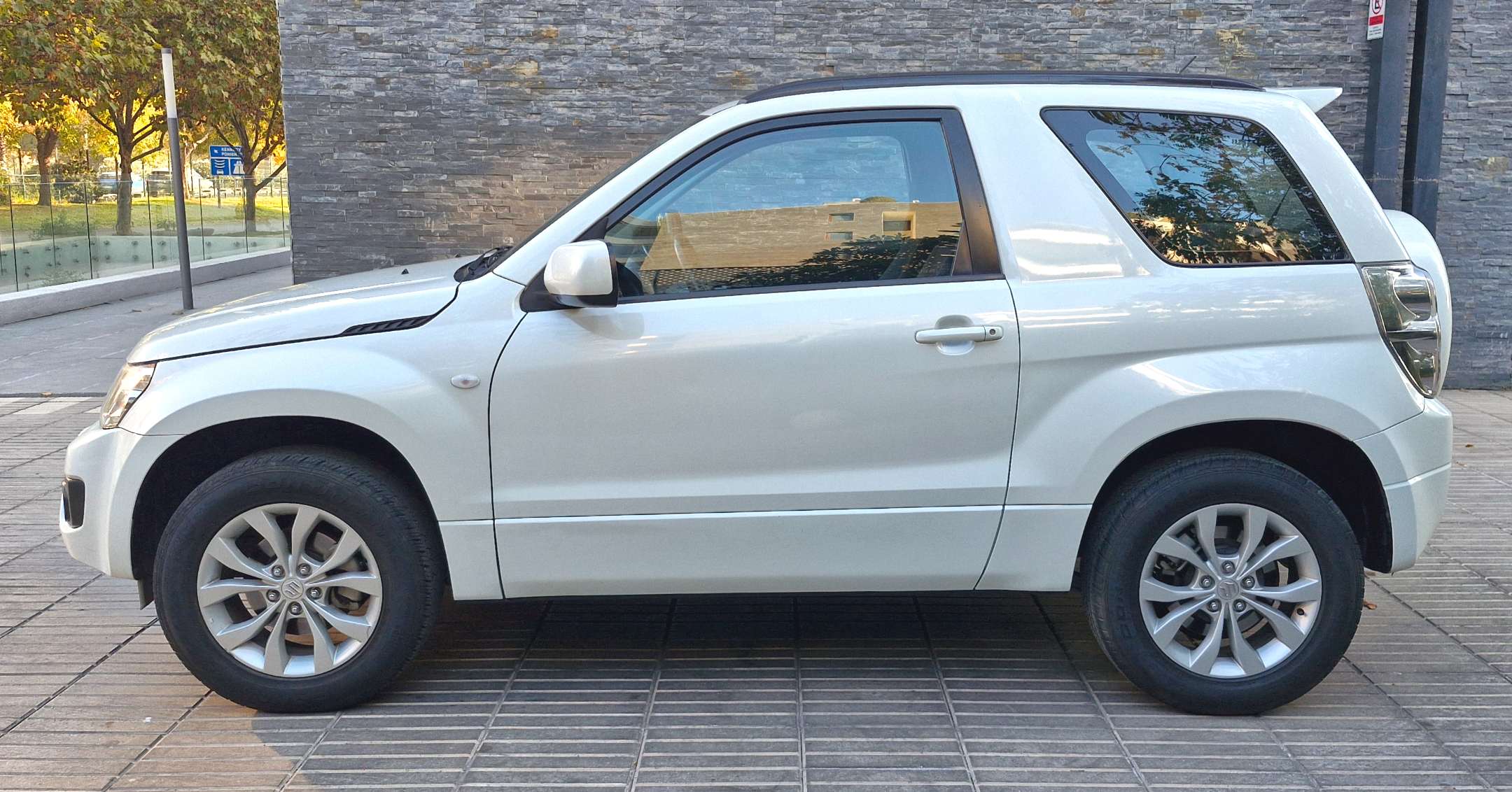 2014 Suzuki Grand Vitara - Imagen 3