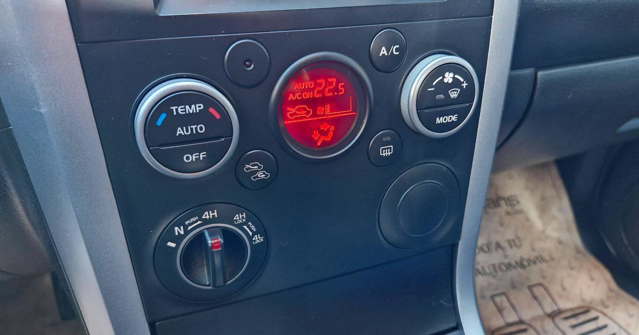 2014 Suzuki Grand Vitara - Imagen 27